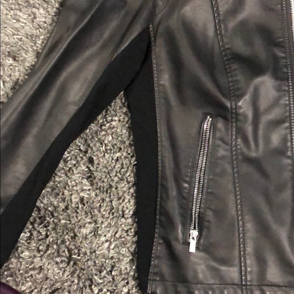 Jacket - Picture 2 of 4